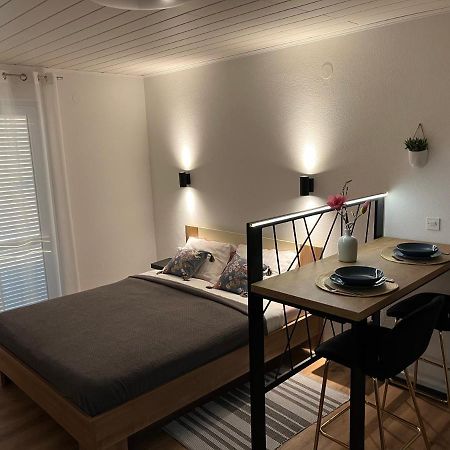 Apartment Bagaric Stari Grad  Eksteriør bilde