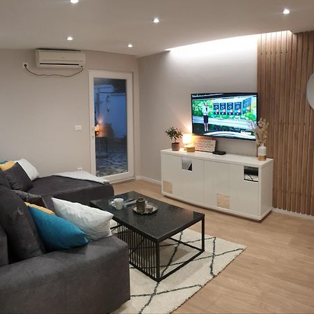 Apartment Bagaric Stari Grad  Eksteriør bilde