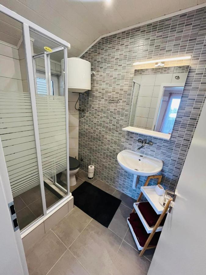 Apartment Bagaric Stari Grad  Eksteriør bilde