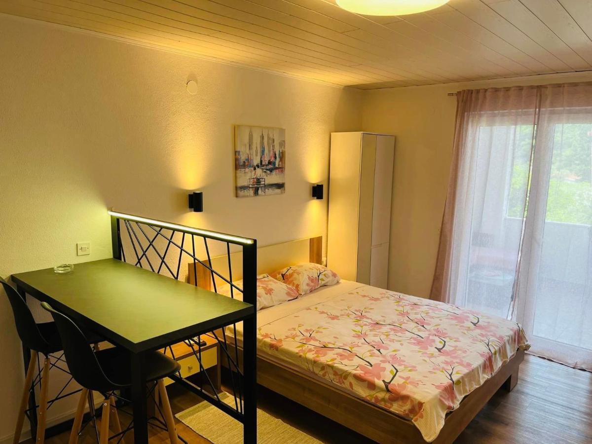 Apartment Bagaric Stari Grad  Eksteriør bilde