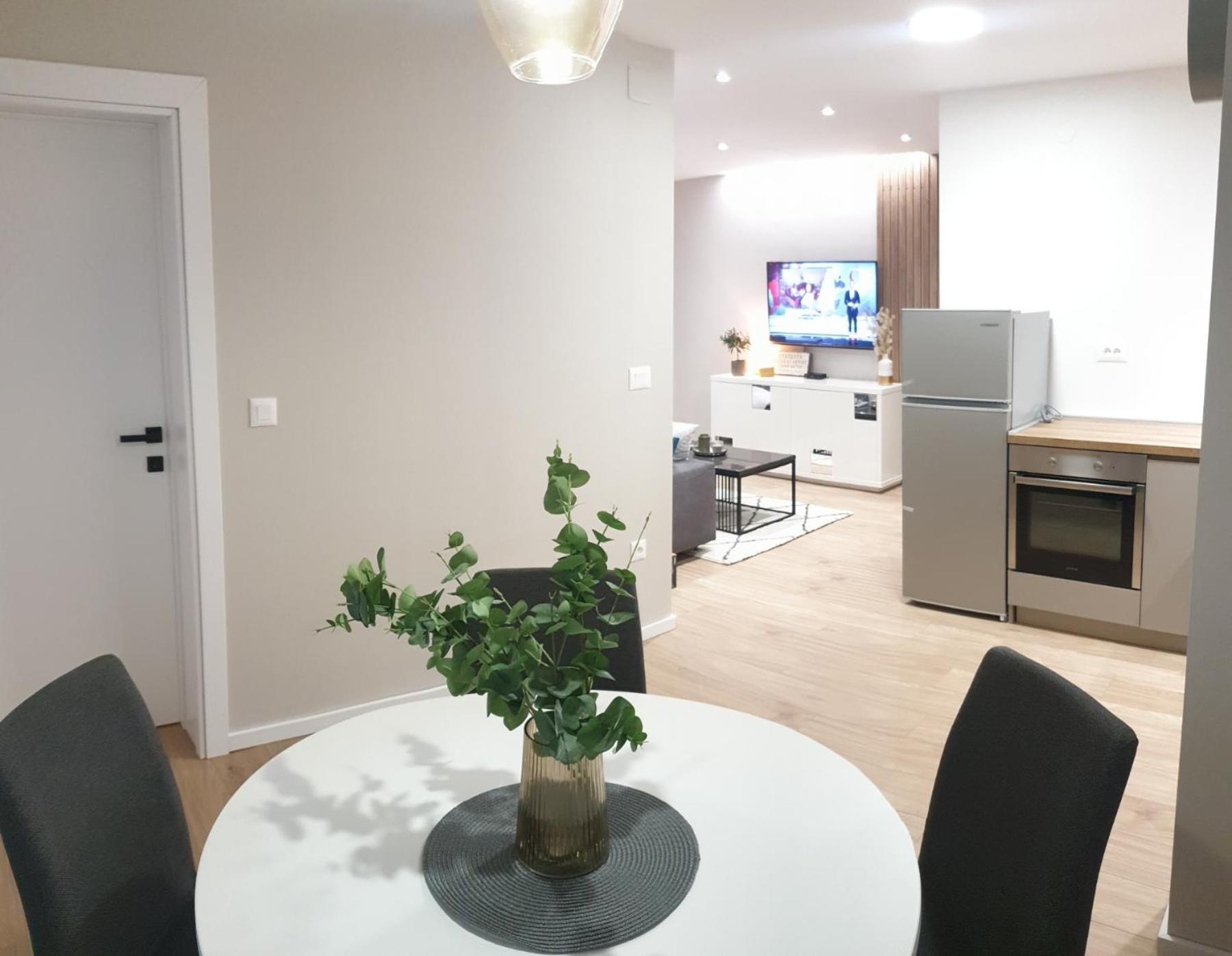 Apartment Bagaric Stari Grad  Eksteriør bilde